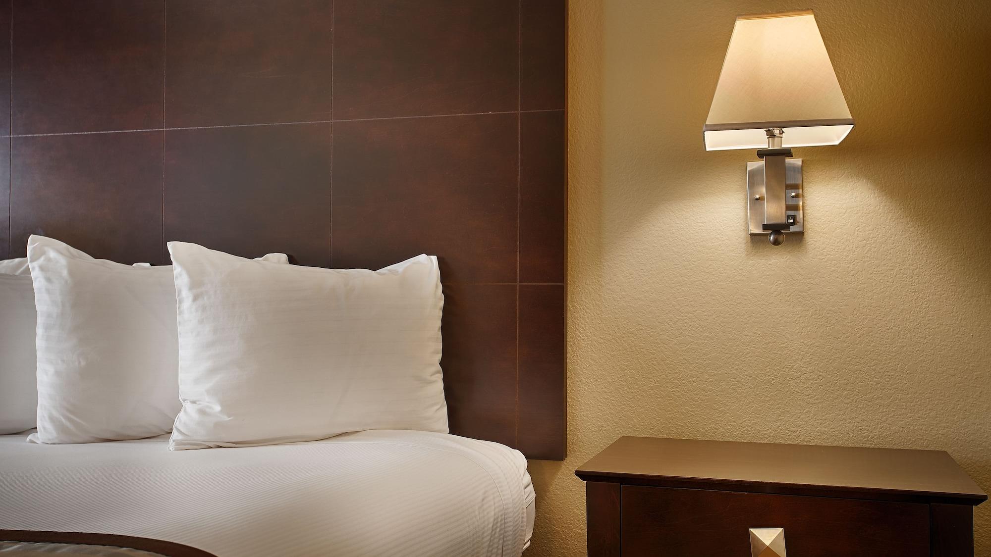 Best Western Plus Arrowhead Hotel Colton Exterior foto