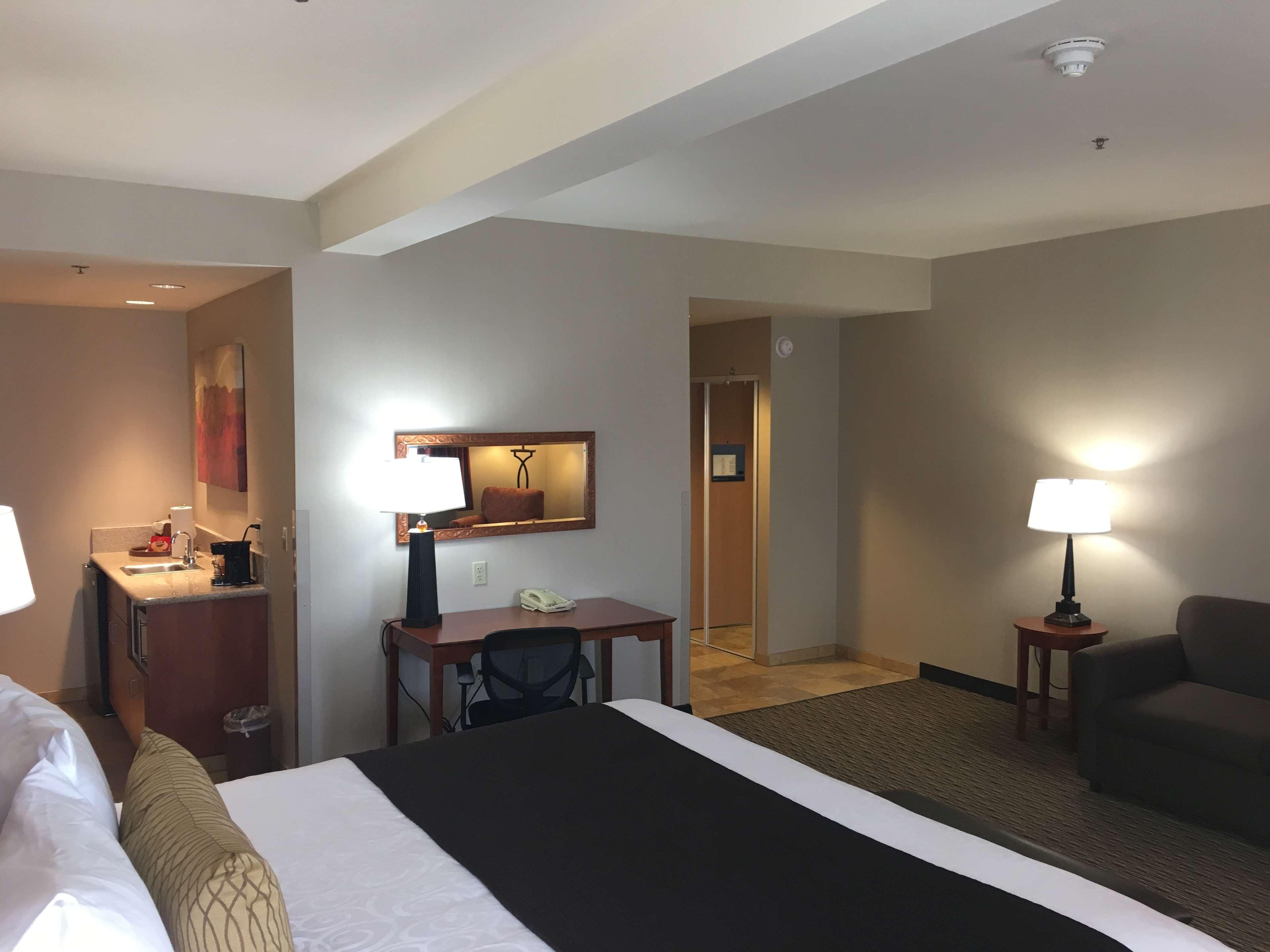 Best Western Plus Arrowhead Hotel Colton Exterior foto